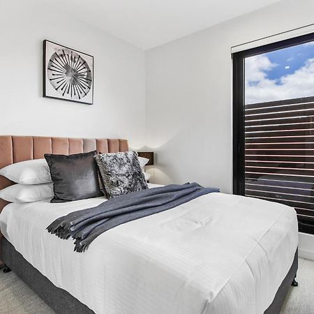 Boutique Apartment In Quiet, Sought-After Suburb Carnegie Esterno foto